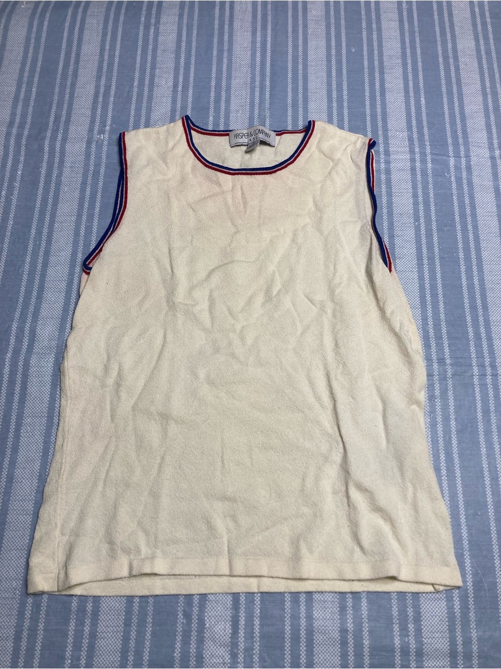 Kasper & Company ASL off-white top; red/blue detailing around neck/arms